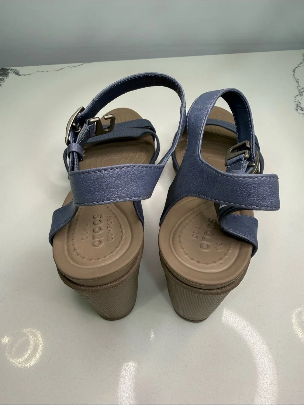 Crocs Leigh II Sandals Women's Sz 11 Blue Tan Comfort Ankle Strap Wedge Strappy